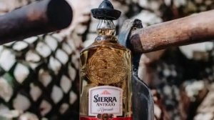 Read more about the article Sierra Tequila Expands 100% Agave Portfolio With Sierra Antiguo Reposado